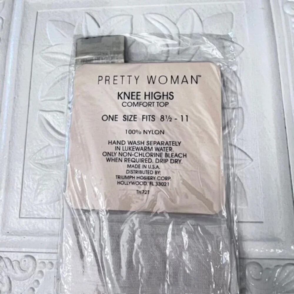 Vintage Pretty Woman‎ WHITE Nylon Knee Highs SANDALFOOT Style 72 One Size NEW